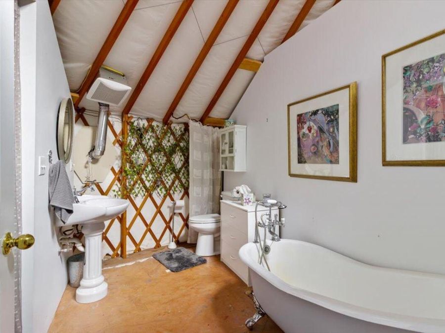 Property Image 38
