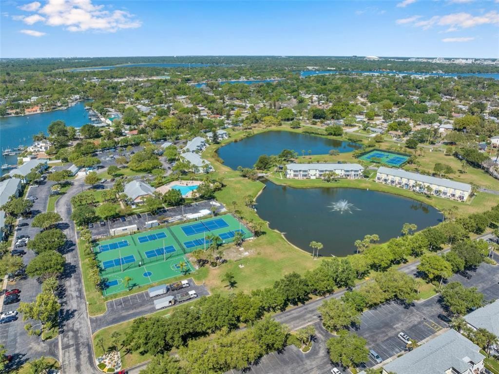 5257 Beach Drive Se, Unit D, Saint Petersburg, FL 33705 Photo