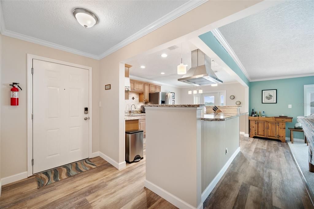 5257 Beach Drive Se, Unit D, Saint Petersburg, FL 33705 Photo