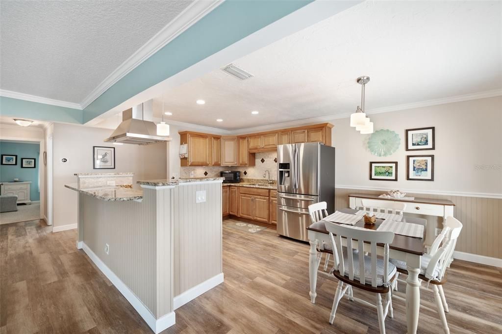 5257 Beach Drive Se, Unit D, Saint Petersburg, FL 33705 Photo