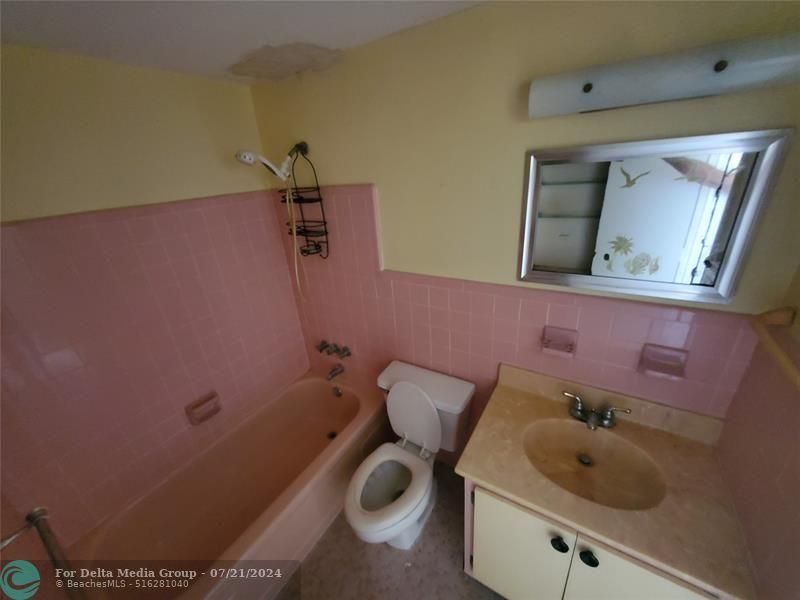 2106 NE 56th Court, Unit 107, Fort Lauderdale, FL 33308 Photo