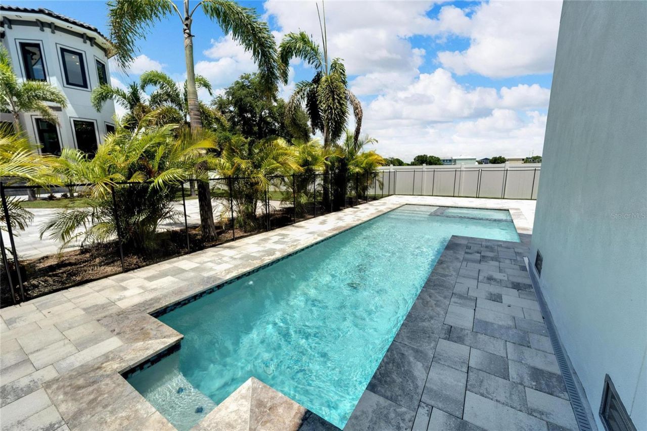 517 Treviso Drive, Apollo Beach, FL 33572 Photo