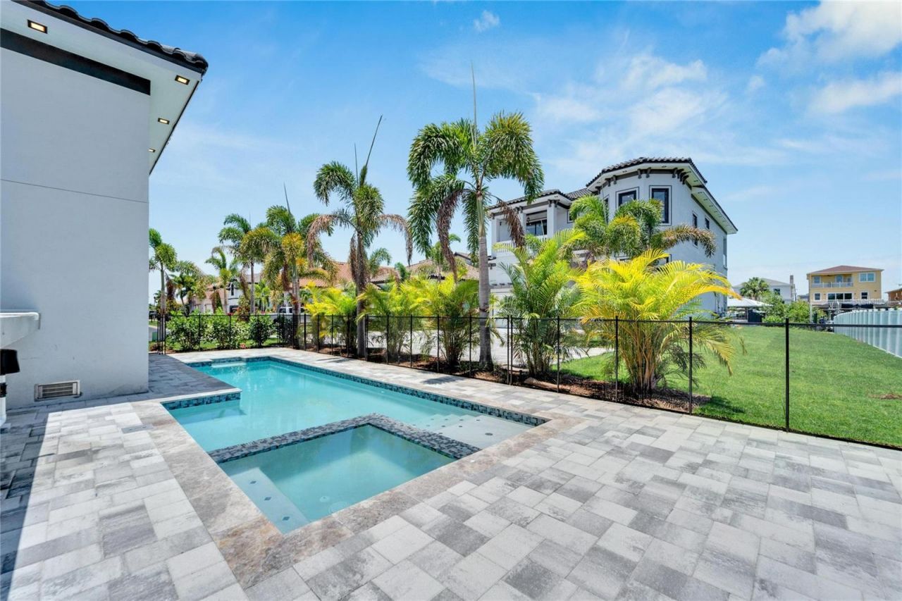 517 Treviso Drive, Apollo Beach, FL 33572 Photo