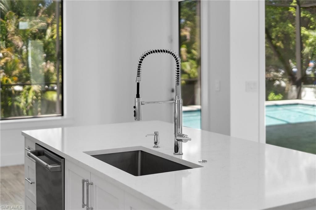 82 Tahiti Rd, Marco Island, FL 34145 Photo