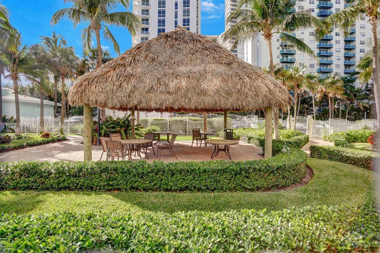 3801 S Ocean Dr, Unit 10H, Hollywood, FL 33019 Photo