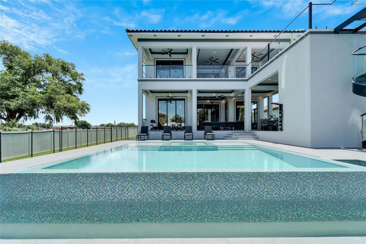 519 Treviso Drive, Apollo Beach, FL 33572 Photo