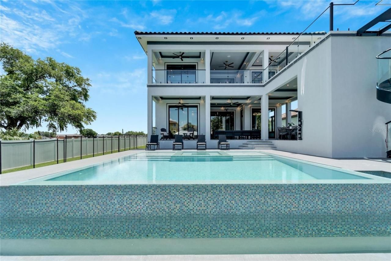 519 Treviso Drive, Apollo Beach, FL 33572 Photo