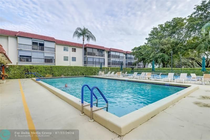 8930 S Hollybrook Boulevard, Unit 201, Pembroke Pines, FL 33025 Photo