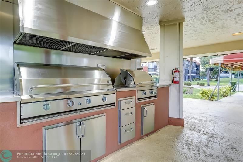 8930 S Hollybrook Boulevard, Unit 201, Pembroke Pines, FL 33025 Photo