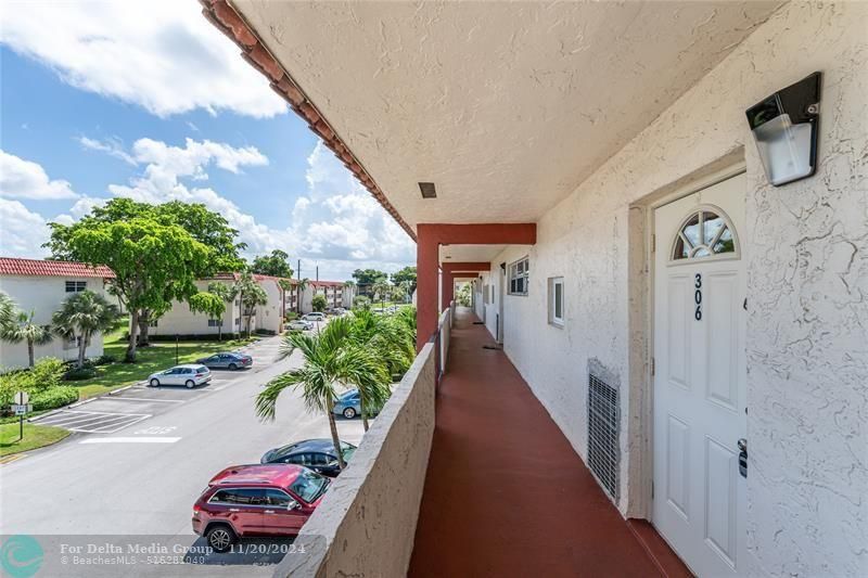 671 S Hollybrook Drive, Unit 306, Pembroke Pines, FL 33025 Photo