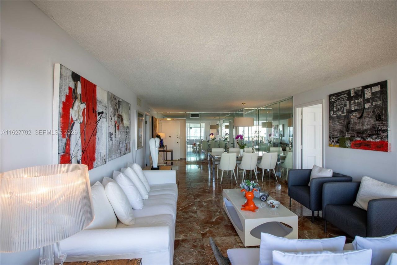6039 Collins Ave, Unit 1728, Miami Beach, FL 33140 Photo