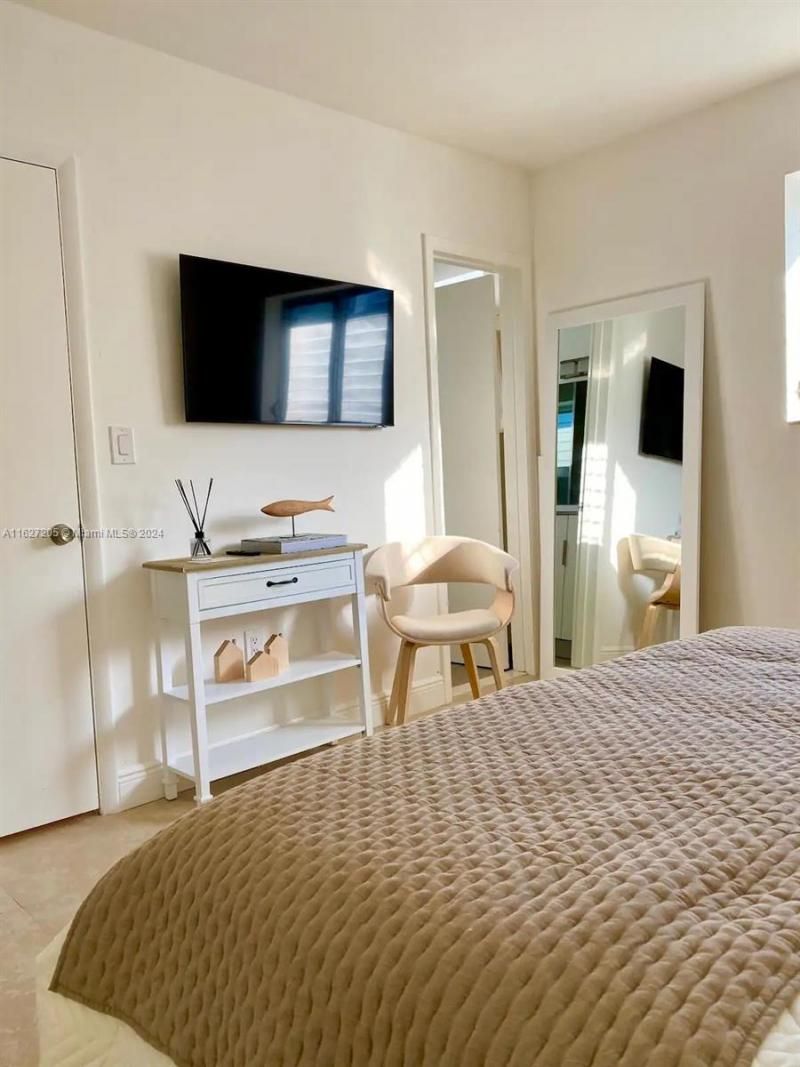 100 Sunrise Dr, Unit 24, Key Biscayne, FL 33149 Photo