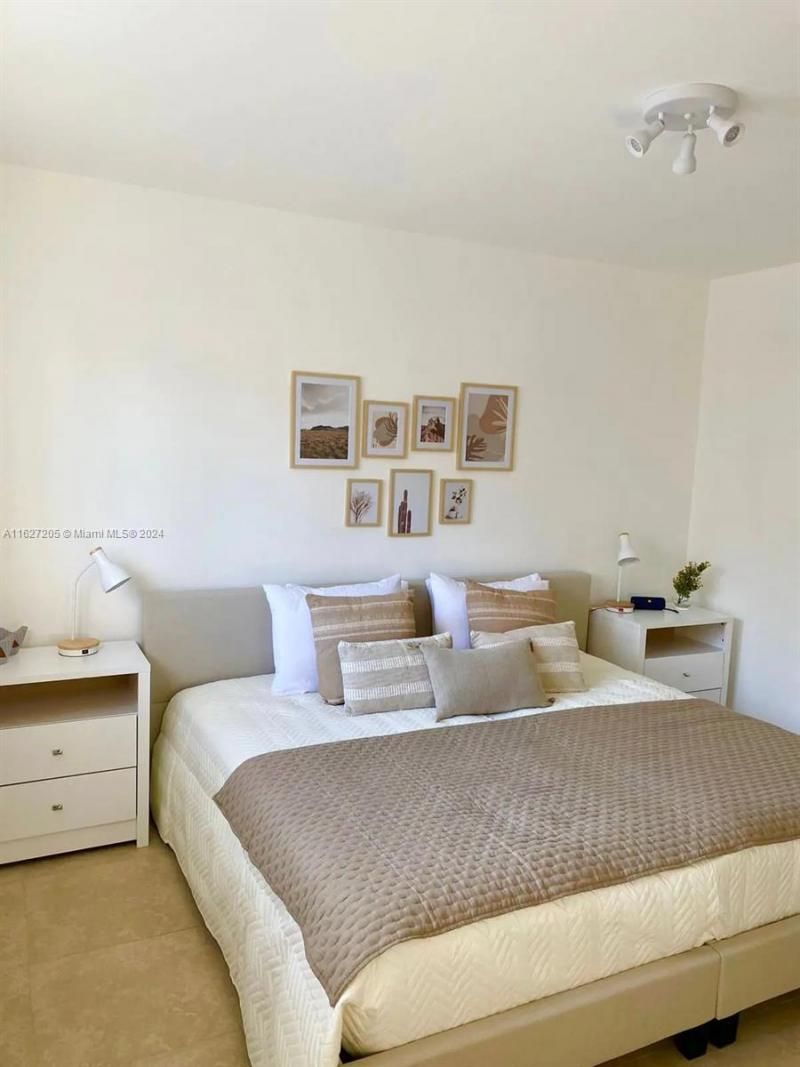 100 Sunrise Dr, Unit 24, Key Biscayne, FL 33149 Photo