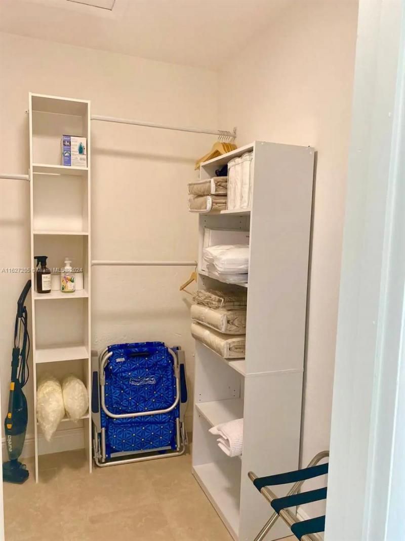 100 Sunrise Dr, Unit 24, Key Biscayne, FL 33149 Photo