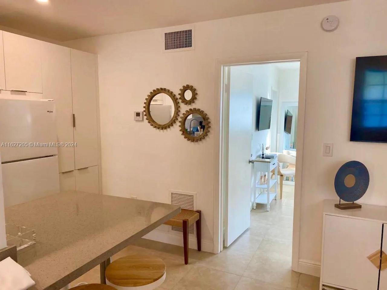 100 Sunrise Dr, Unit 24, Key Biscayne, FL 33149 Photo