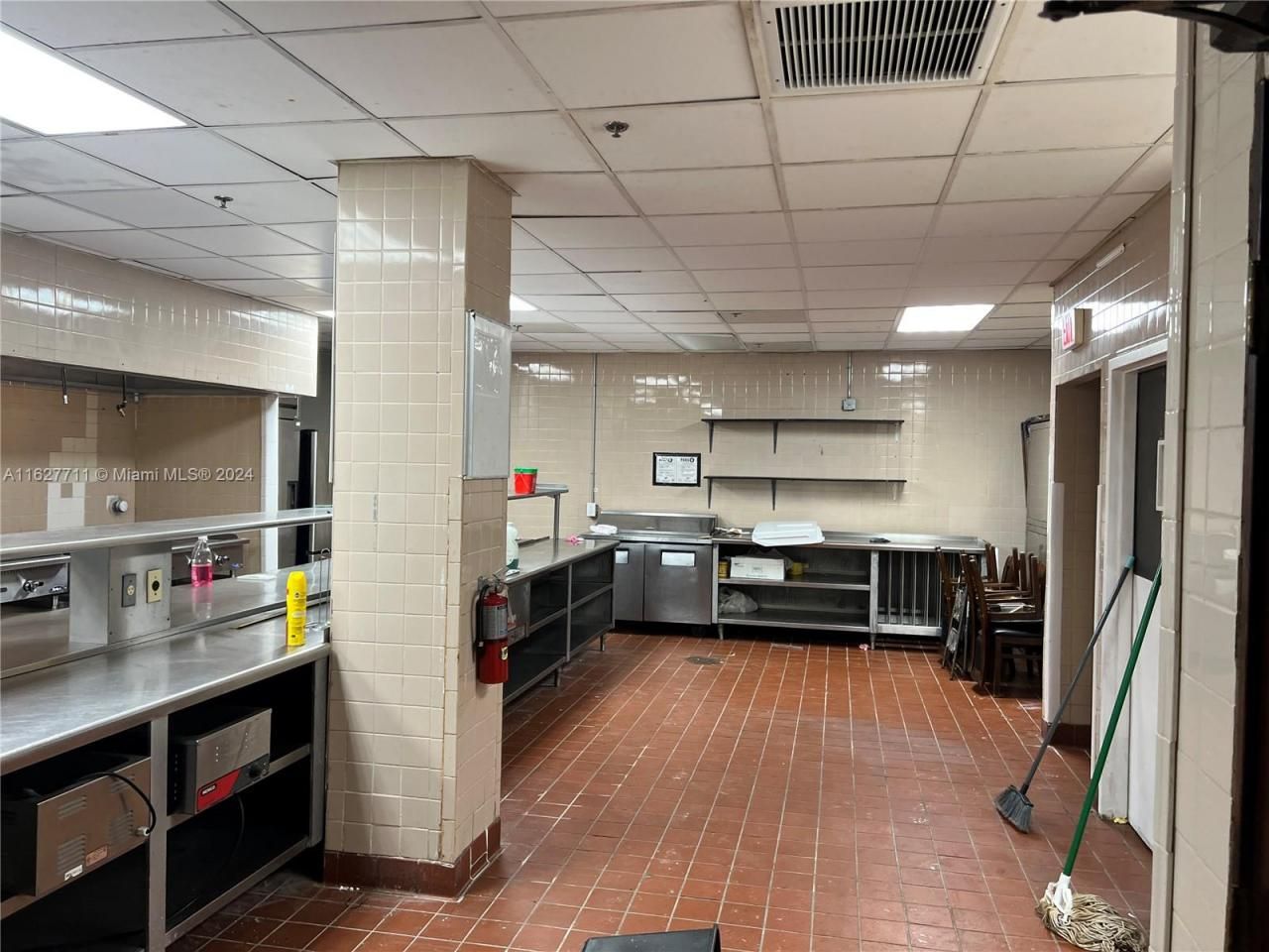 148 NW 167th St, Miami, FL 33169 Photo