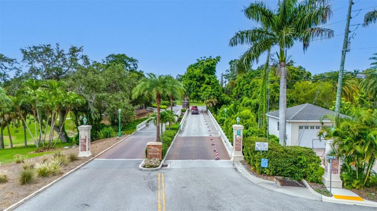 6 Hibiscus Lane, Belleair, FL 33756 Photo