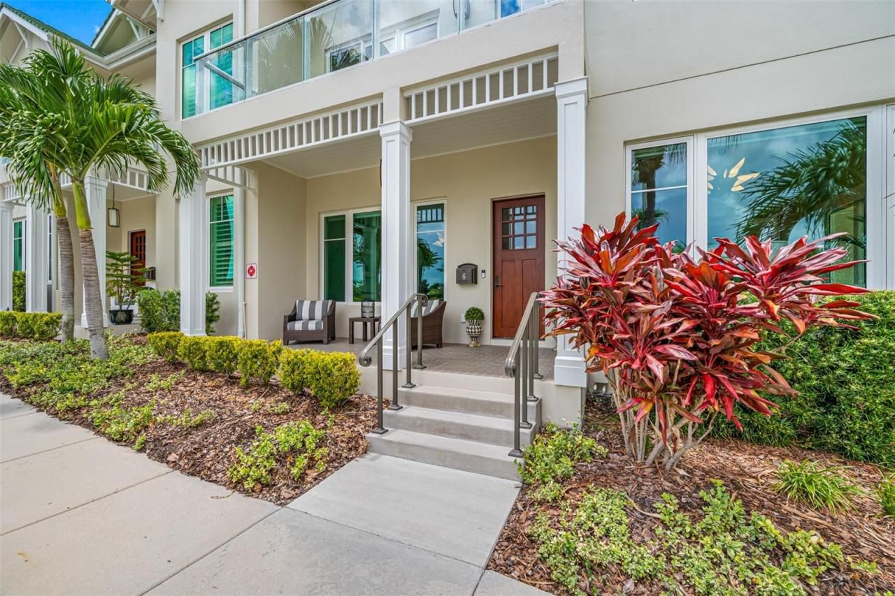 6 Hibiscus Lane, Belleair, FL 33756 Photo