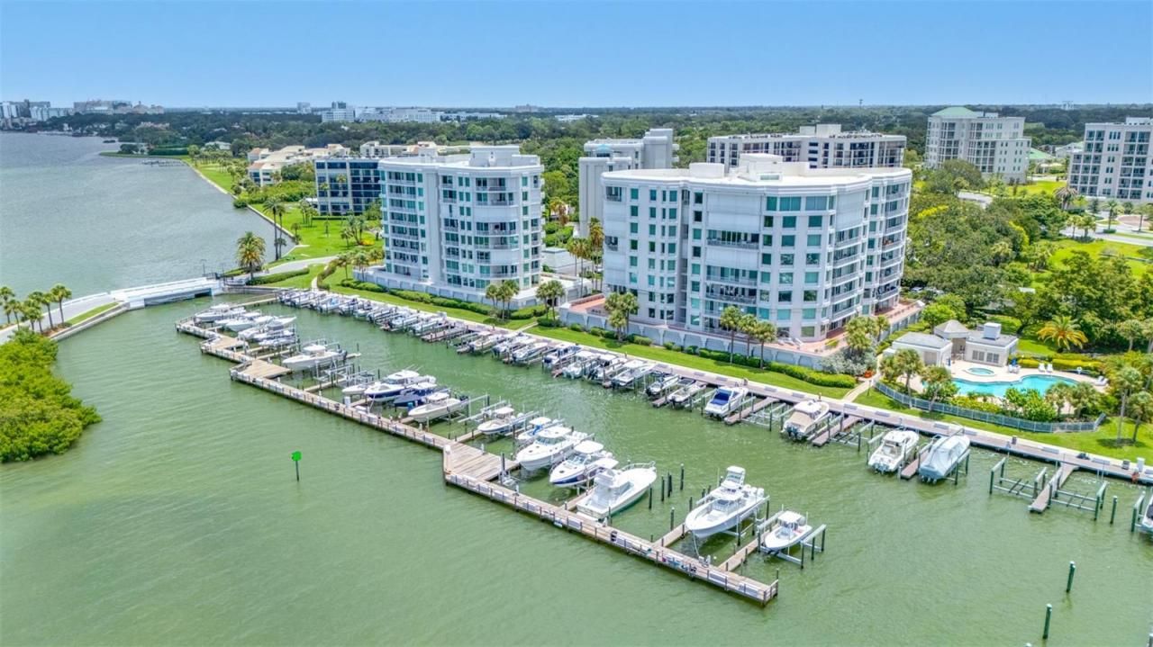 6 Hibiscus Lane, Belleair, FL 33756 Photo