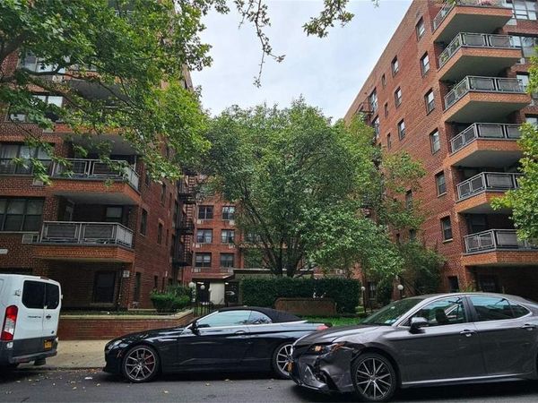 1275 E 51 Street, Unit 3A, Brooklyn, NY 11234