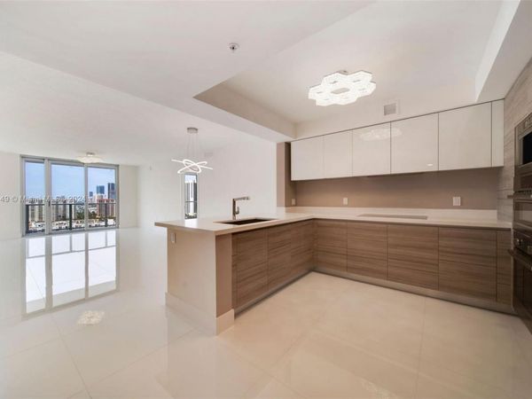 300 Sunny Isles Blvd, Unit 2103, Sunny Isles Beach, FL 33160