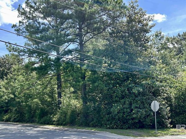 700 Liles Boulevard, Brewton, AL 36426