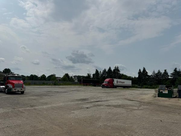 909 Milwaukee Avenue, Vernon Hills, IL 60061