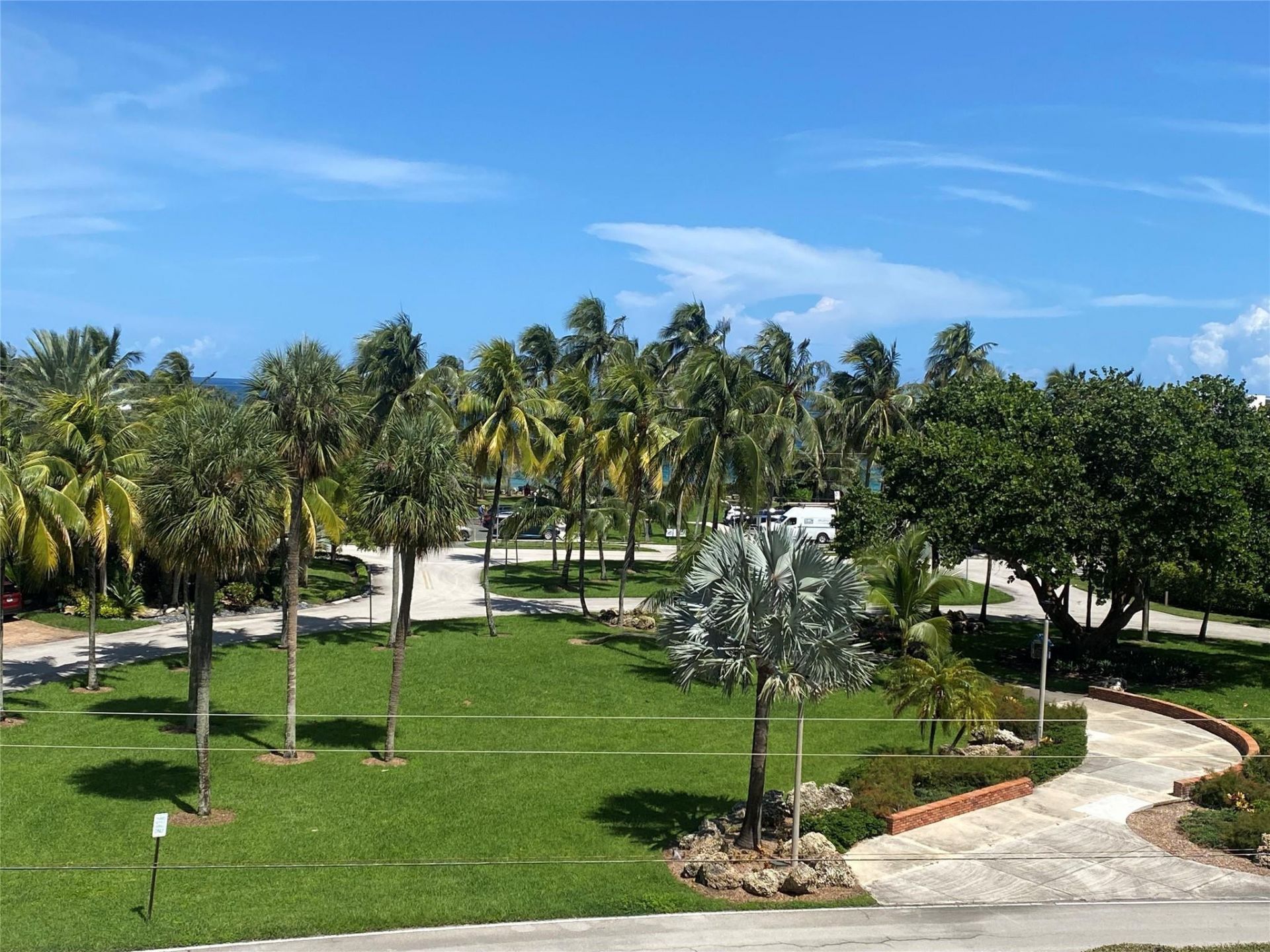 2840 N Ocean Boulevard, Unit 403, Fort Lauderdale, FL 33308 Photo