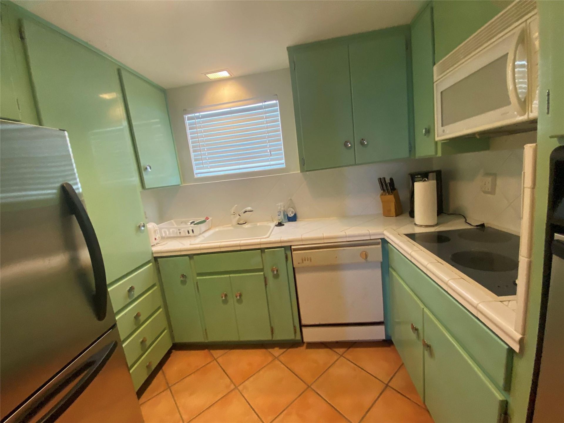 2840 N Ocean Boulevard, Unit 403, Fort Lauderdale, FL 33308 Photo