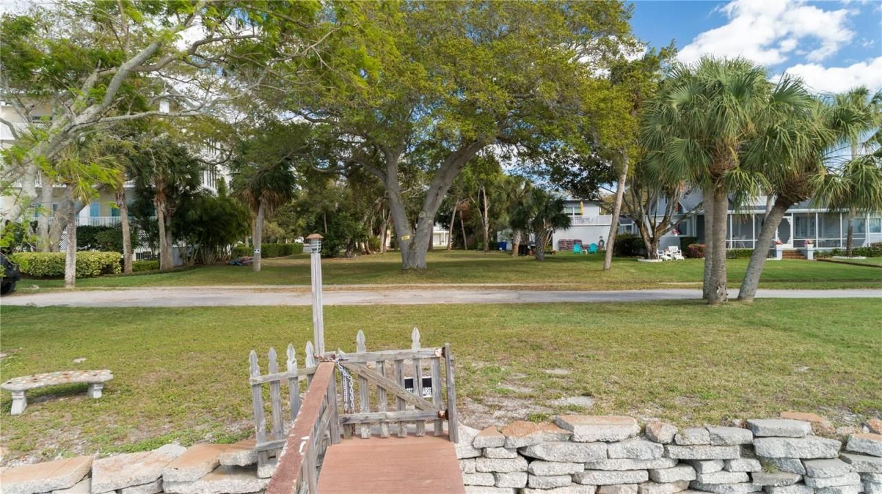 1129 Victoria Drive, Dunedin, FL 34698 Photo