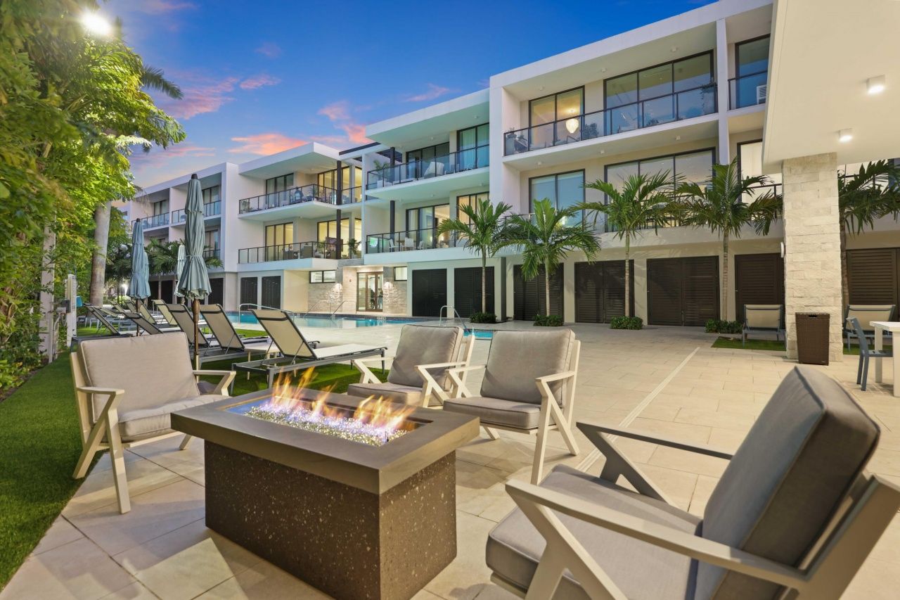 1177 George Bush Boulevard, Unit 306, Delray Beach, FL 33483 Photo