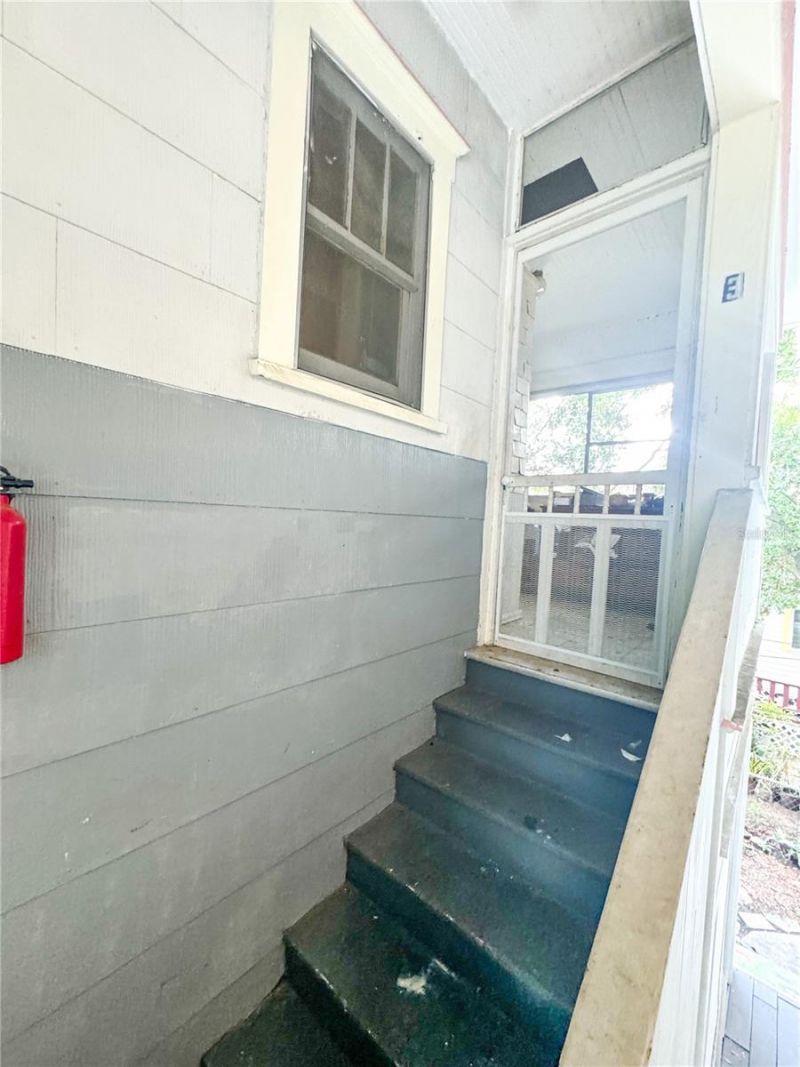 421 10th Avenue N, Saint Petersburg, FL 33701 Photo