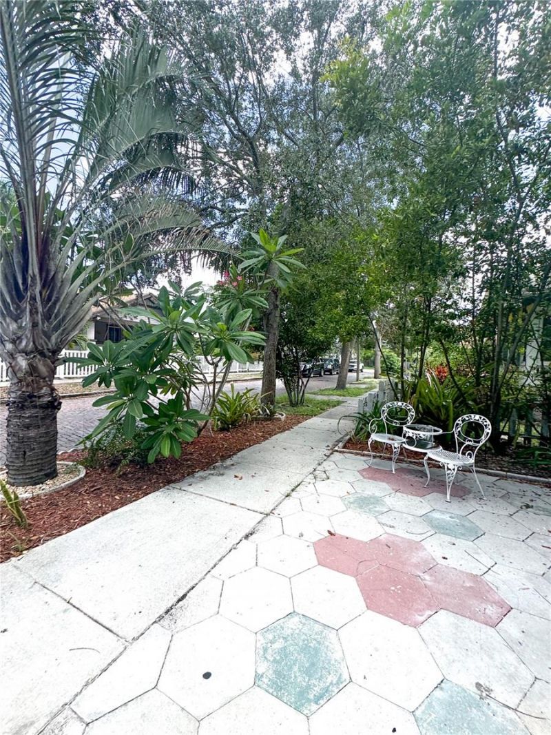 421 10th Avenue N, Saint Petersburg, FL 33701 Photo