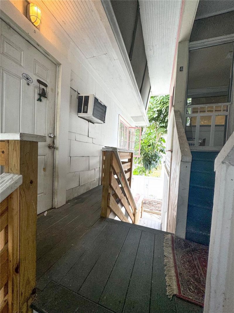 421 10th Avenue N, Saint Petersburg, FL 33701 Photo