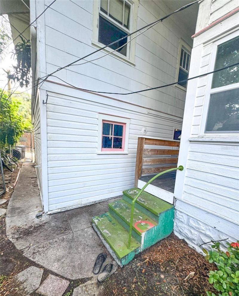 421 10th Avenue N, Saint Petersburg, FL 33701 Photo