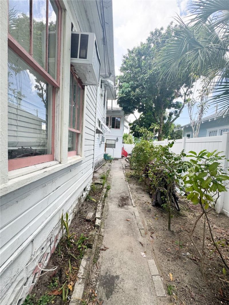 421 10th Avenue N, Saint Petersburg, FL 33701 Photo