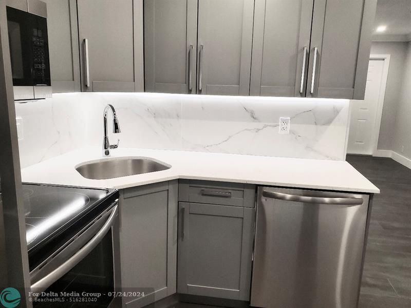 2617 NW 9th Avenue, Fort Lauderdale, FL 33311 Photo