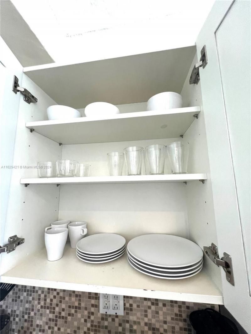 6345 Collins Ave, Unit 635, Miami Beach, FL 33141 Photo