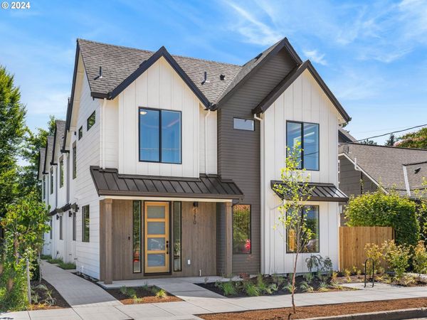 4264 SE 37th AVE, Unit 4, Portland, OR 97202