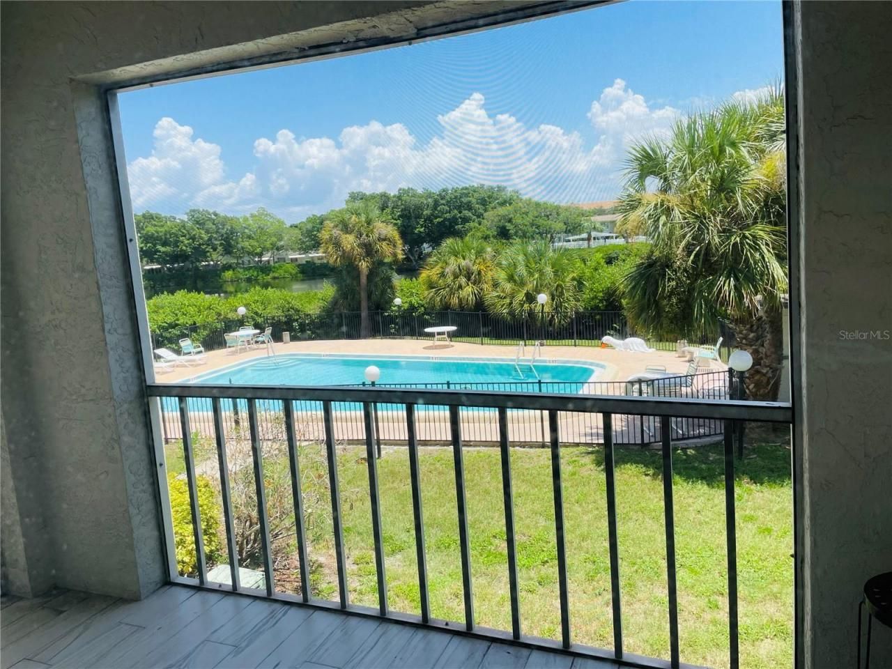 1860 Massachusetts Avenue Ne, Unit 214, Saint Petersburg, FL 33703 Photo