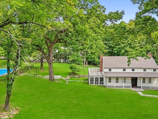 420 Nanny Hagen Road, Thornwood, NY 10594