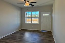 272 Young Town Circle photo 4