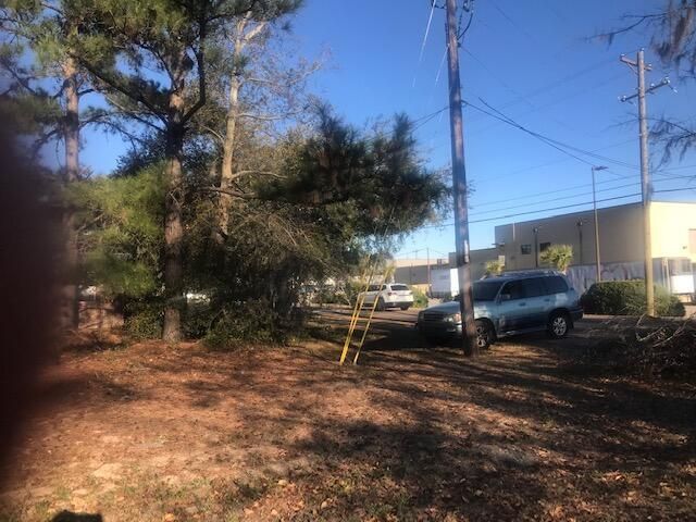 1820 Wallace School Road Photo 2