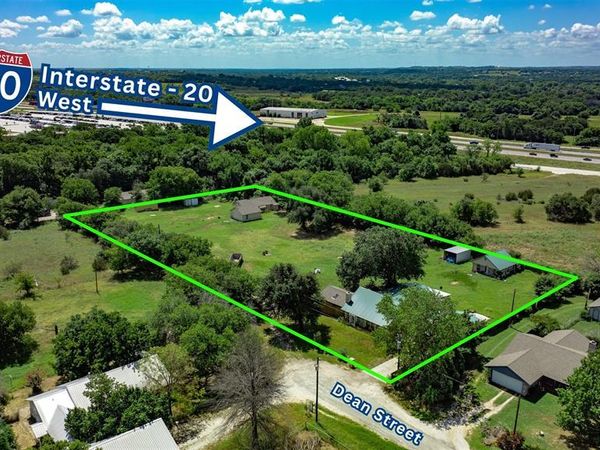 2402 Dean Street, Weatherford, TX 76087