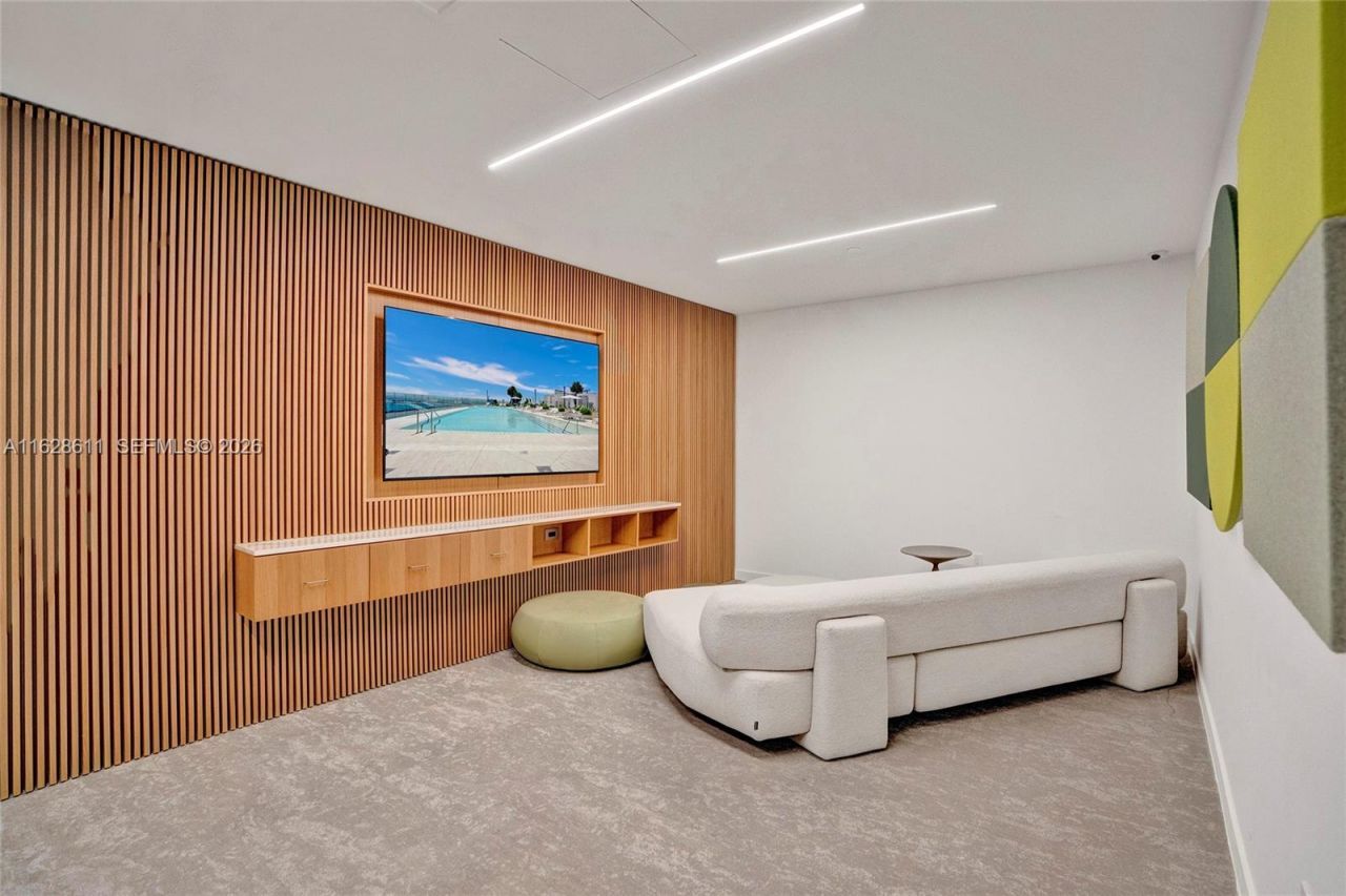 300 Biscayne Blvd Way, Unit 1607, Miami, FL 33131 Photo