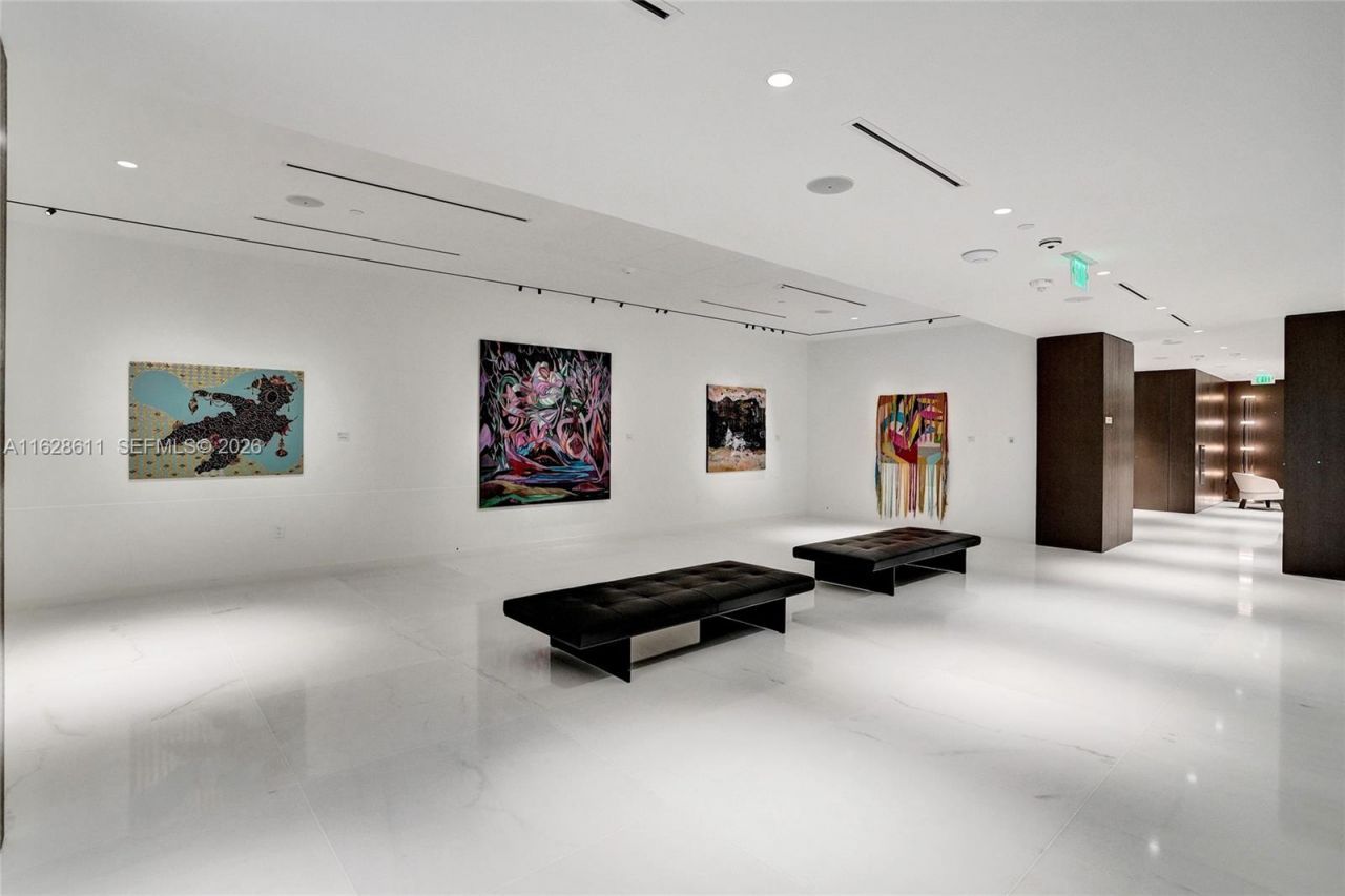 300 Biscayne Blvd Way, Unit 1607, Miami, FL 33131 Photo