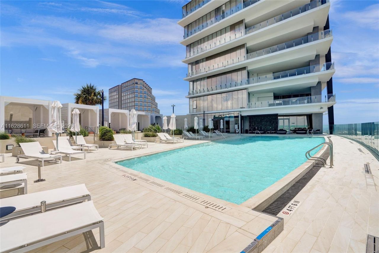 300 Biscayne Blvd Way, Unit 1607, Miami, FL 33131 Photo