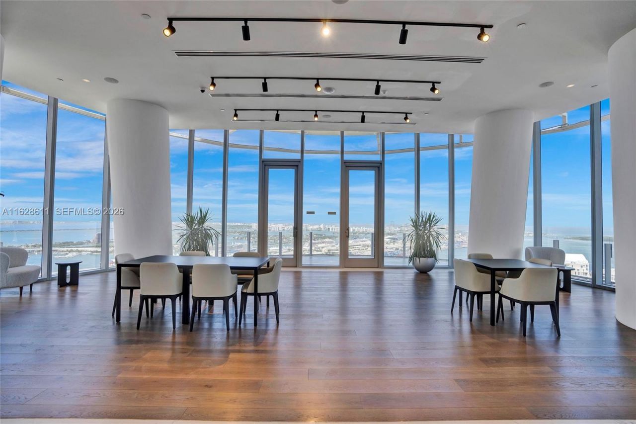 300 Biscayne Blvd Way, Unit 1607, Miami, FL 33131 Photo