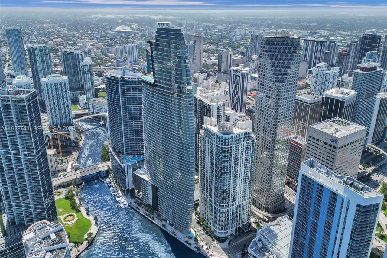 300 Biscayne Blvd Way, Unit 1607, Miami, FL 33131 Photo