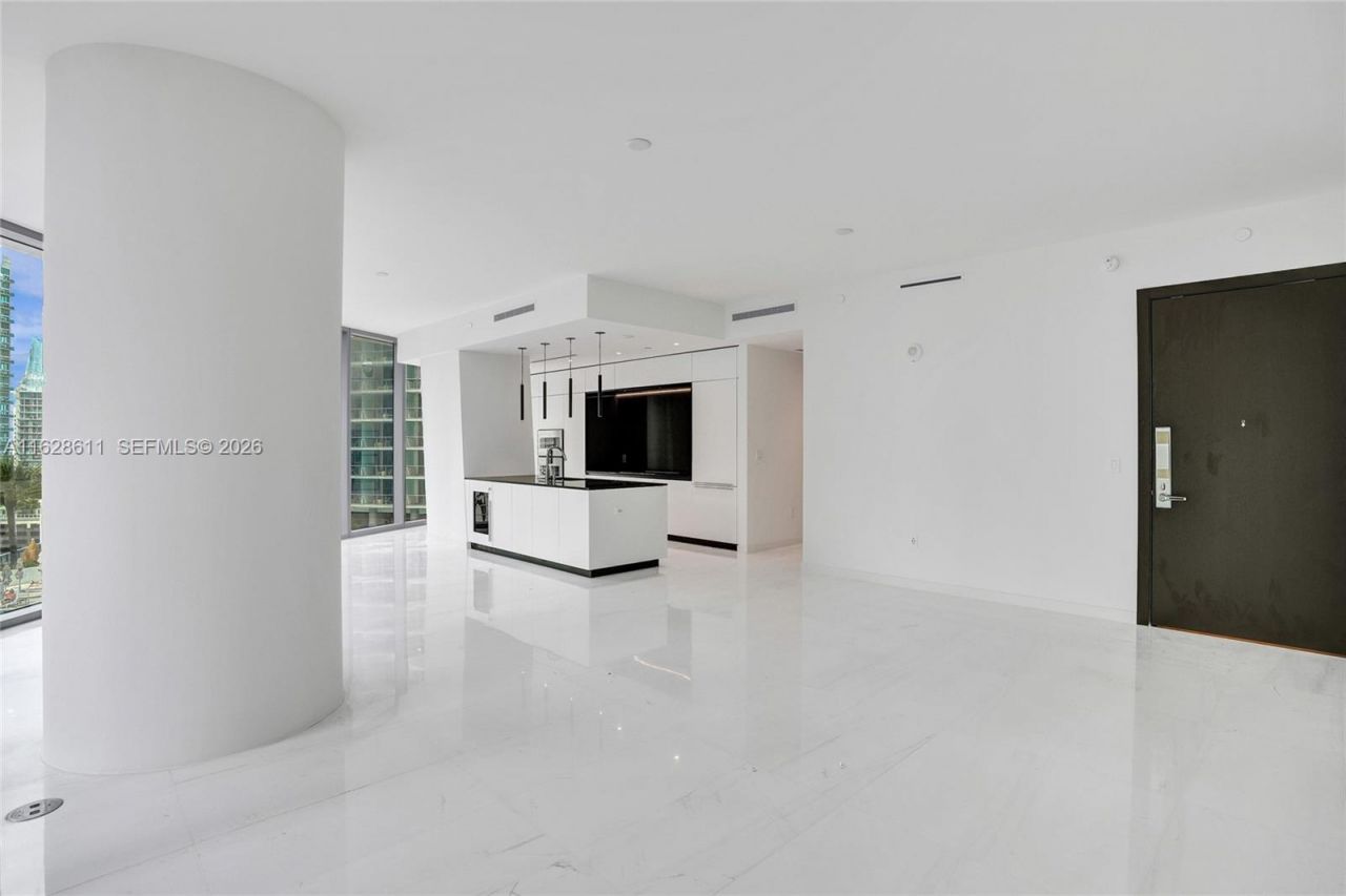 300 Biscayne Blvd Way, Unit 1607, Miami, FL 33131 Photo